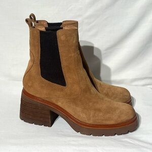 Sofft Jordie Chelsea Ankle Boots Camel Suede Waterproof Lug Sole
